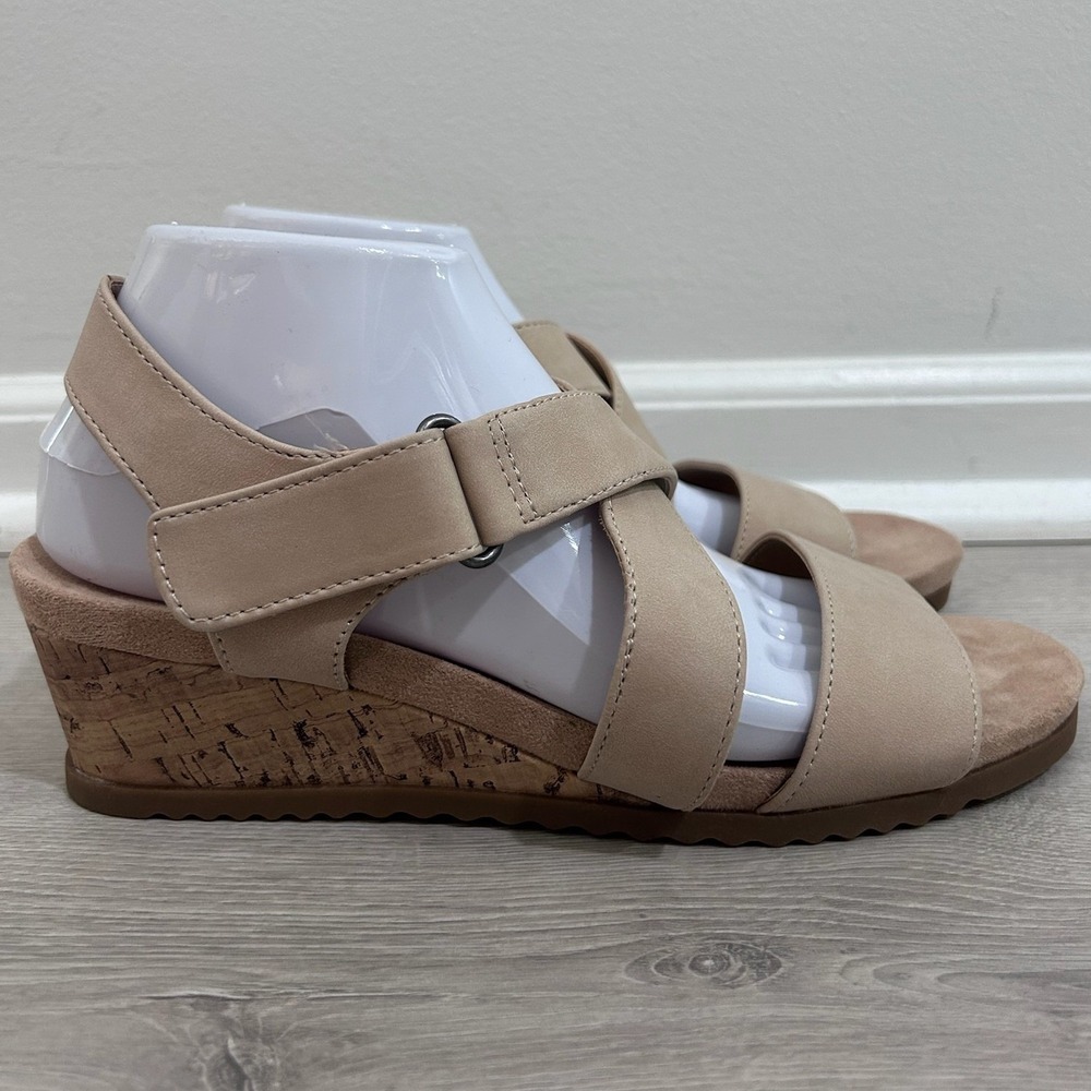 LifeStride Sincere Tan Wedge Sandals Womens 9.5W Strappy Comfort Shoes